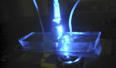 free copyright optofluidic device for cavity enhanced spectroscopic detection - glass PDMS Glass technology